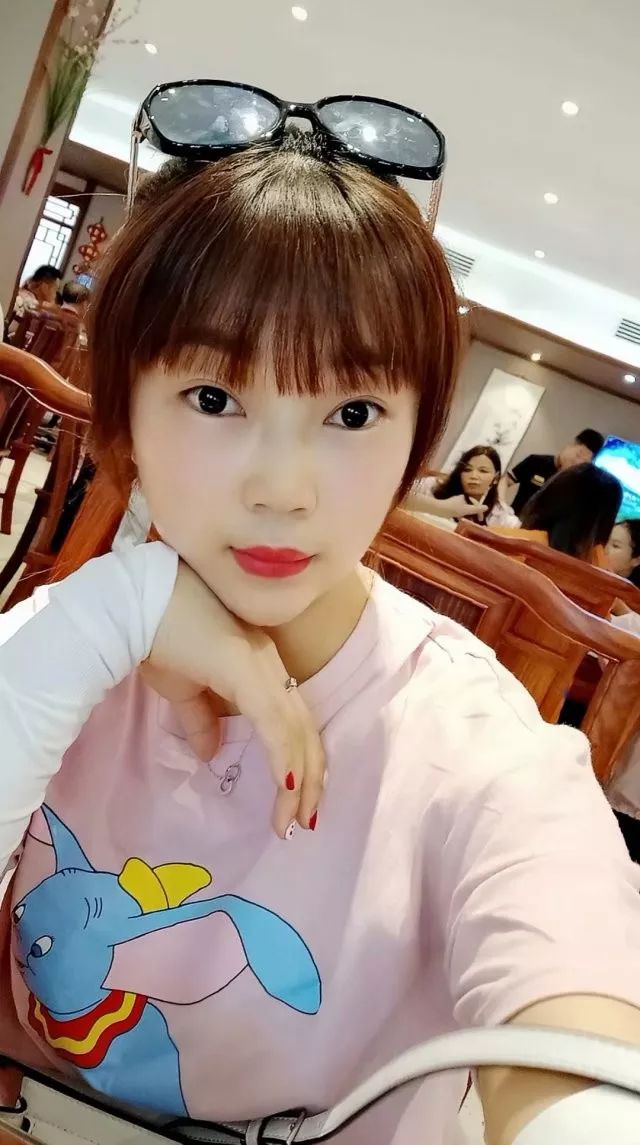 苗莲花创业者赖方莉