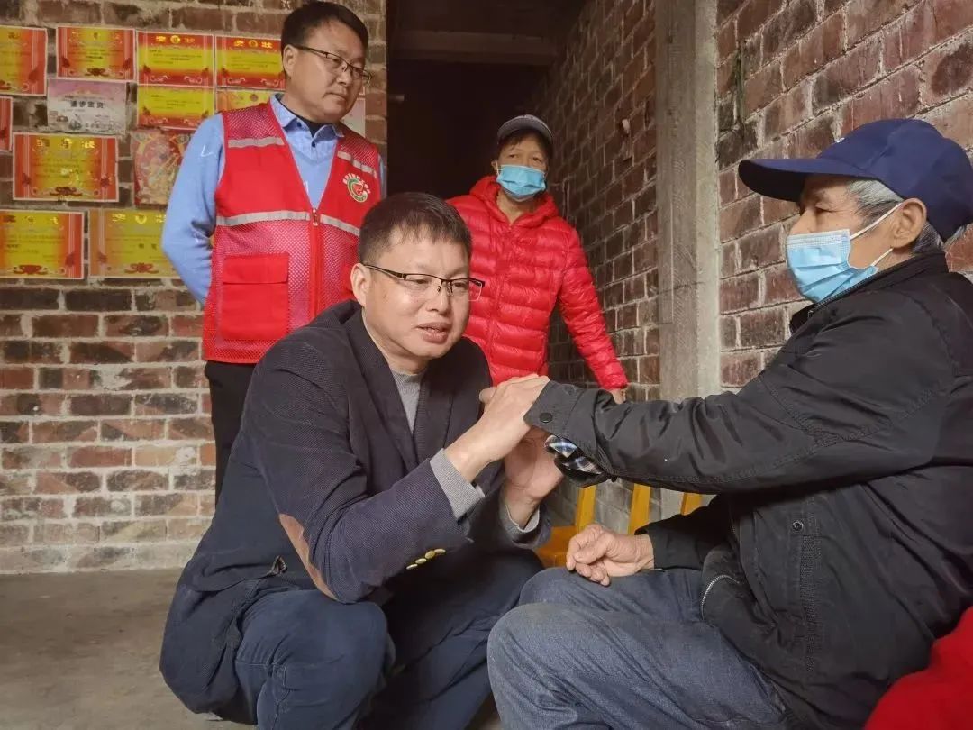 善行大爱，情暖人心 | 苗莲花敬老慰问公益行