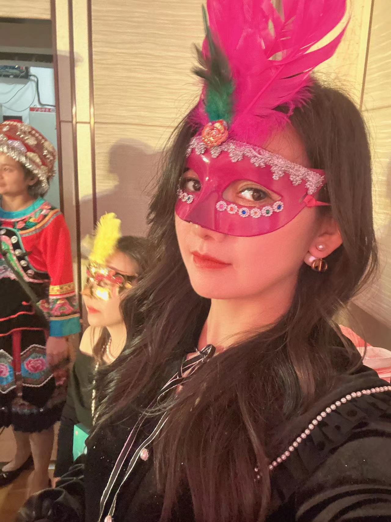 苗莲花专访 | 关青青：深耕美业9年，是什么给了她“重头再来”的勇气？
