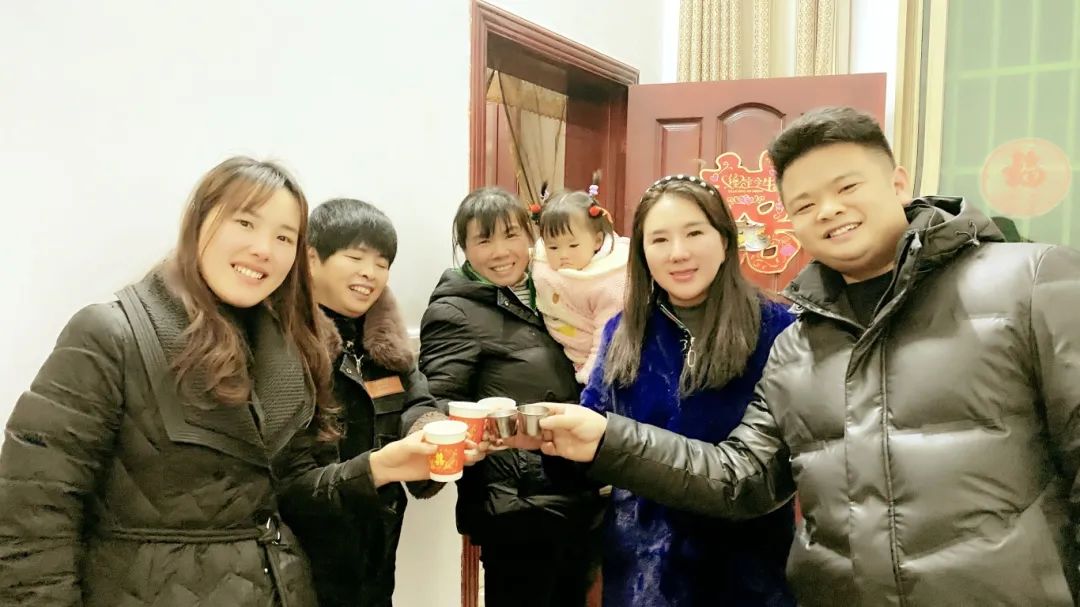 感恩于行，孝义传承 | 苗莲花品牌2024年新春团拜会