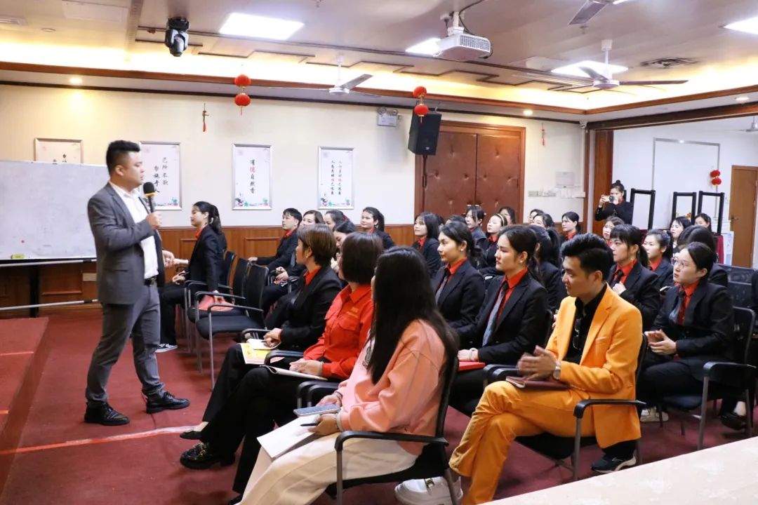 事业新启，荣耀开工 | 2024年苗莲花品牌员工开年启动会