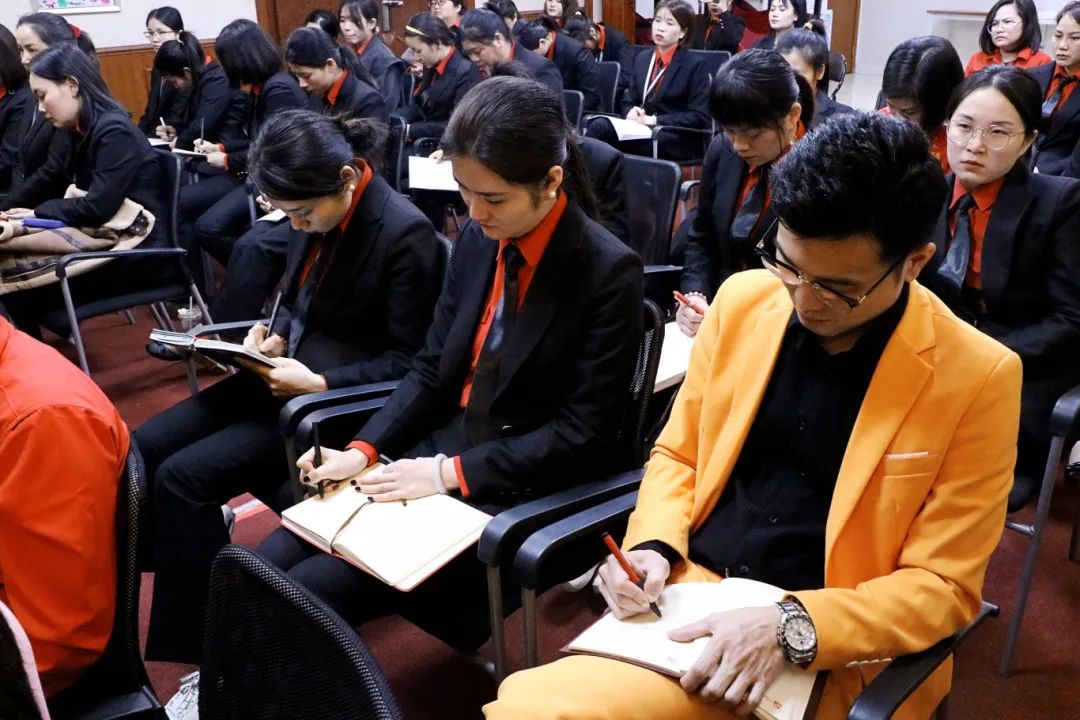 事业新启，荣耀开工 | 2024年苗莲花品牌员工开年启动会