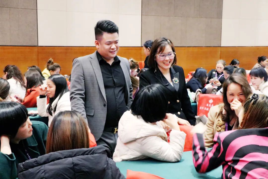阳春三月，当燃不让 | 梧州站苗莲花3月全国高层领袖会议暨榜样领袖盛典