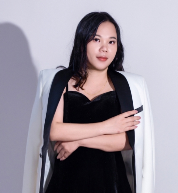 苗莲花专访 | 李雪婷：一个农村宝妈的人生蜕变之路，从迷茫走向成功！