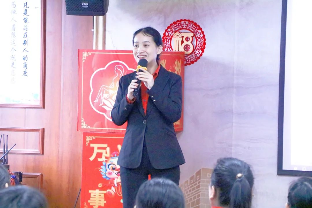 蓬勃六月，聚势而行 | 苗莲花品牌6月员工大会圆满结束！