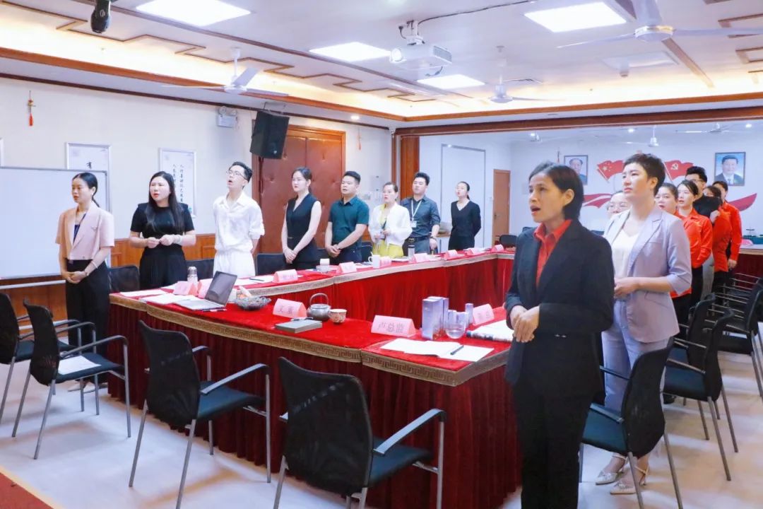 蓬勃七月，奋勇争先 | 苗莲花品牌7月员工大会圆满召开！
