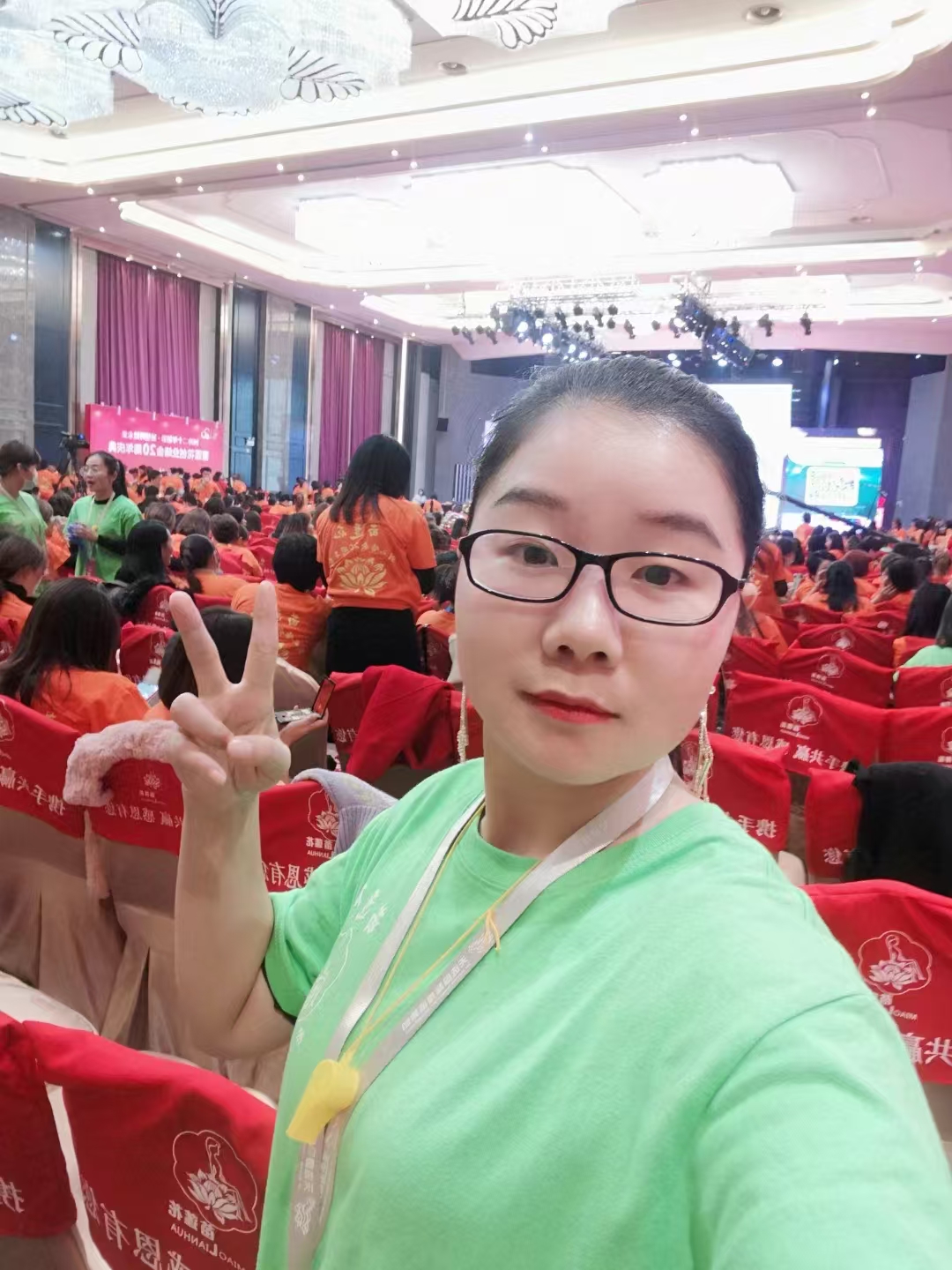 苗莲花专访 | 刘云招、刘云珍：跨行入美业，姐妹花携手共筑美丽财富梦