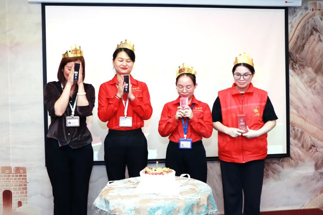 凝心聚力，奋战年终 | 苗莲花品牌11月员工大会火热召开！