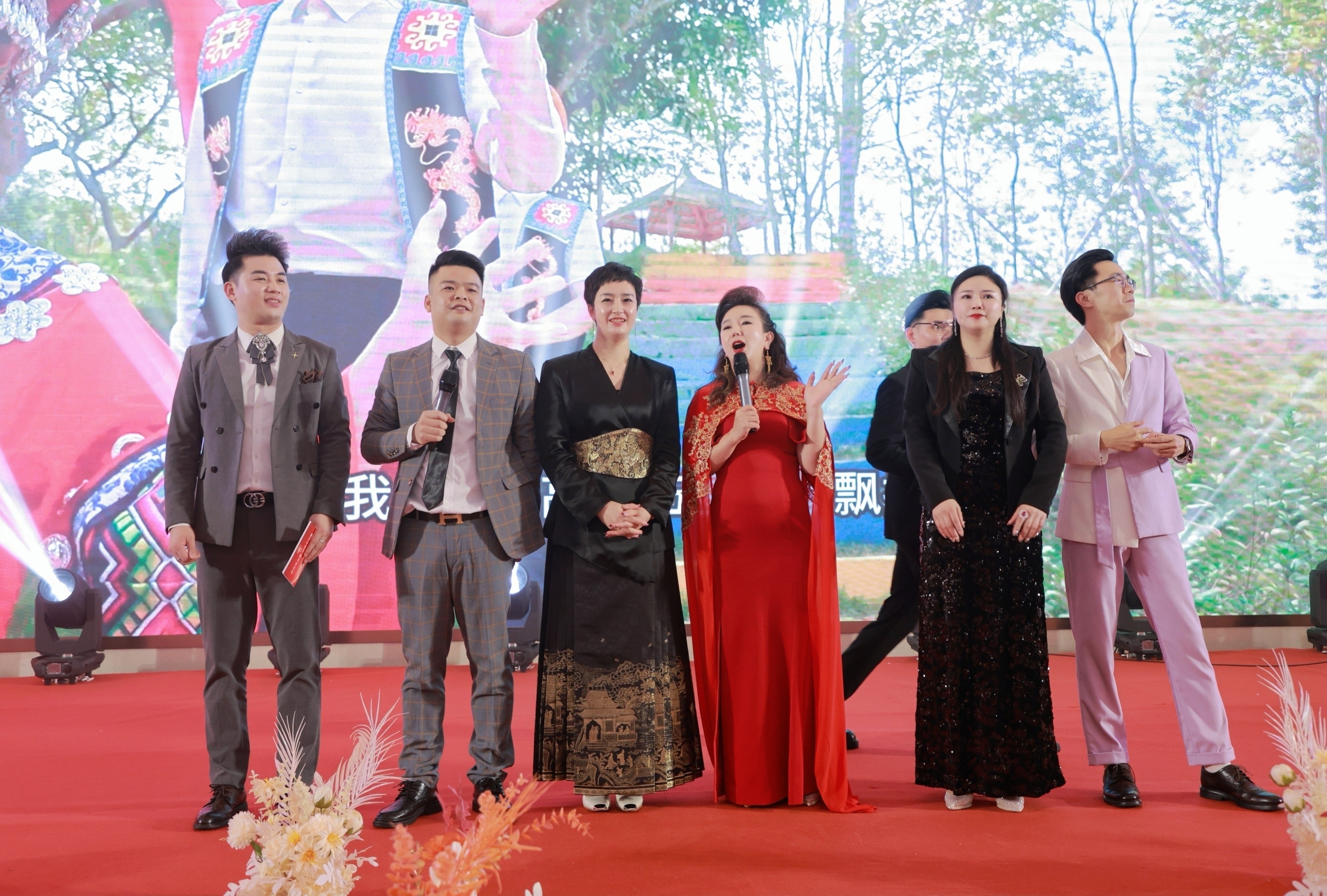 荣耀同行，启航新程 | 2024苗莲花品牌年会盛典圆满落幕！