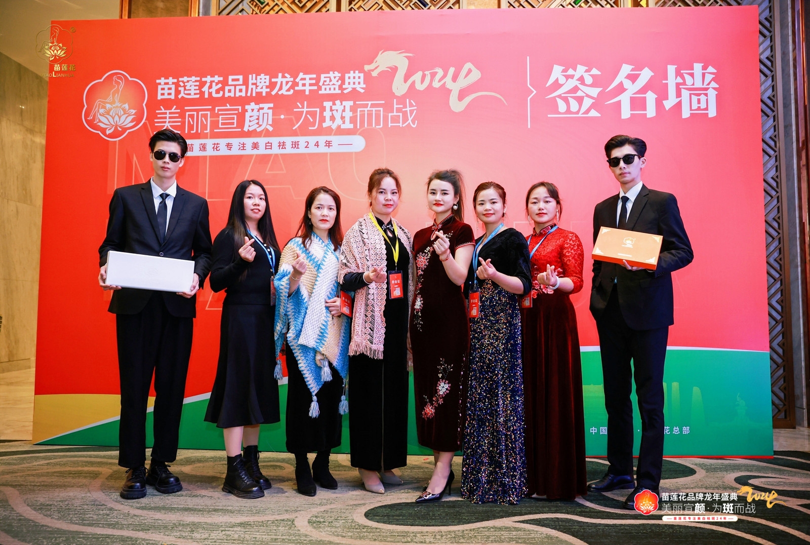 苗莲花专访 | 周彦妃：因为淋过雨，所以想为别人撑起伞